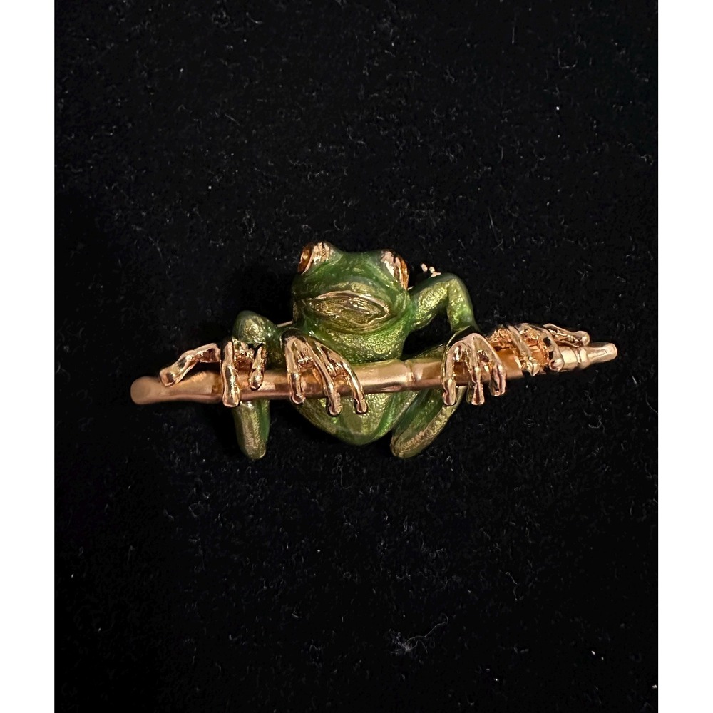 KJL Kenneth Jay Lane Green Enamel Frog Pin